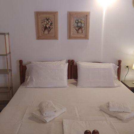 Retzos Rooms Himarë Exterior foto